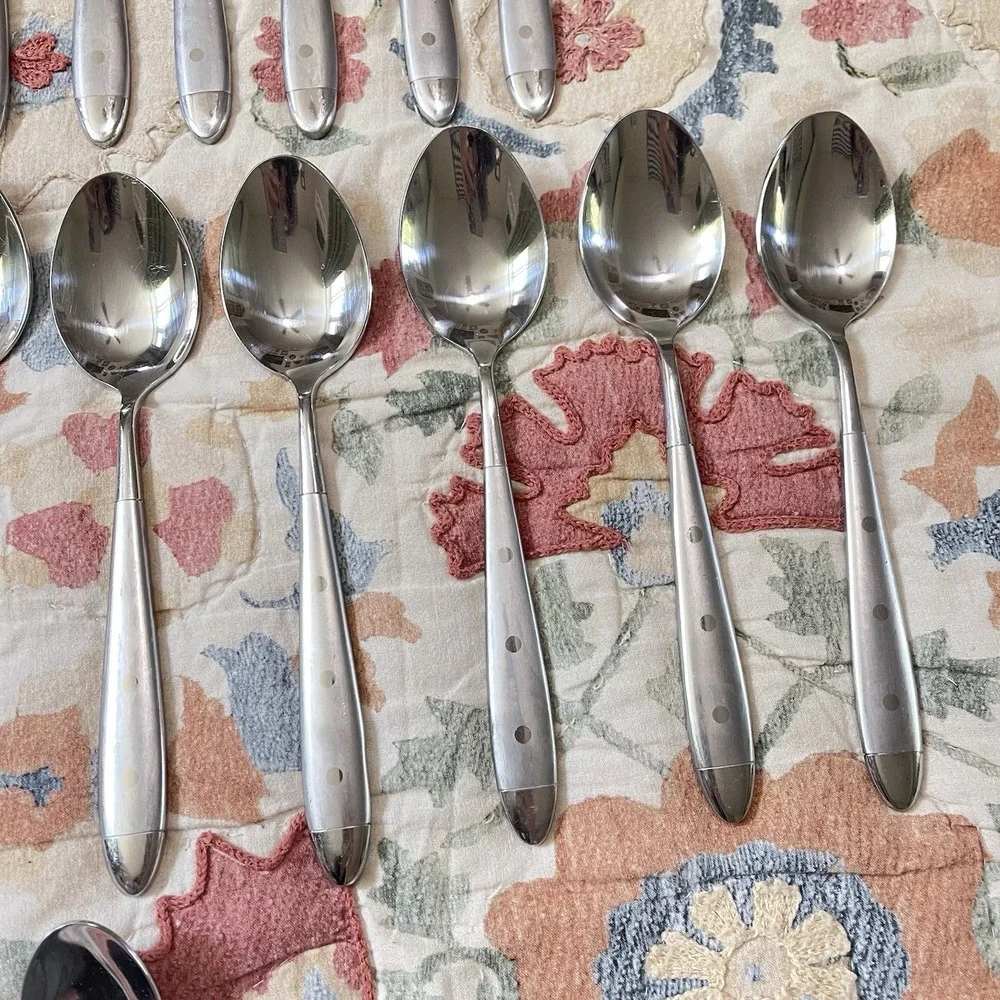 28 pc set Hampton Silversmiths LACOUPOLE Frosted Stainless flatware 7 Person Set